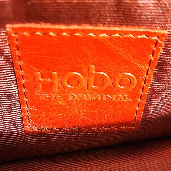 HOBO The Original Autumn Paisley Embossed Pattern 'Lauren' Wallet/Clutch - Picture 5 of 10
